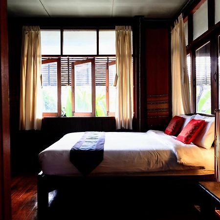 Golden Fort Guesthouse Chiang Mai Ngoại thất bức ảnh