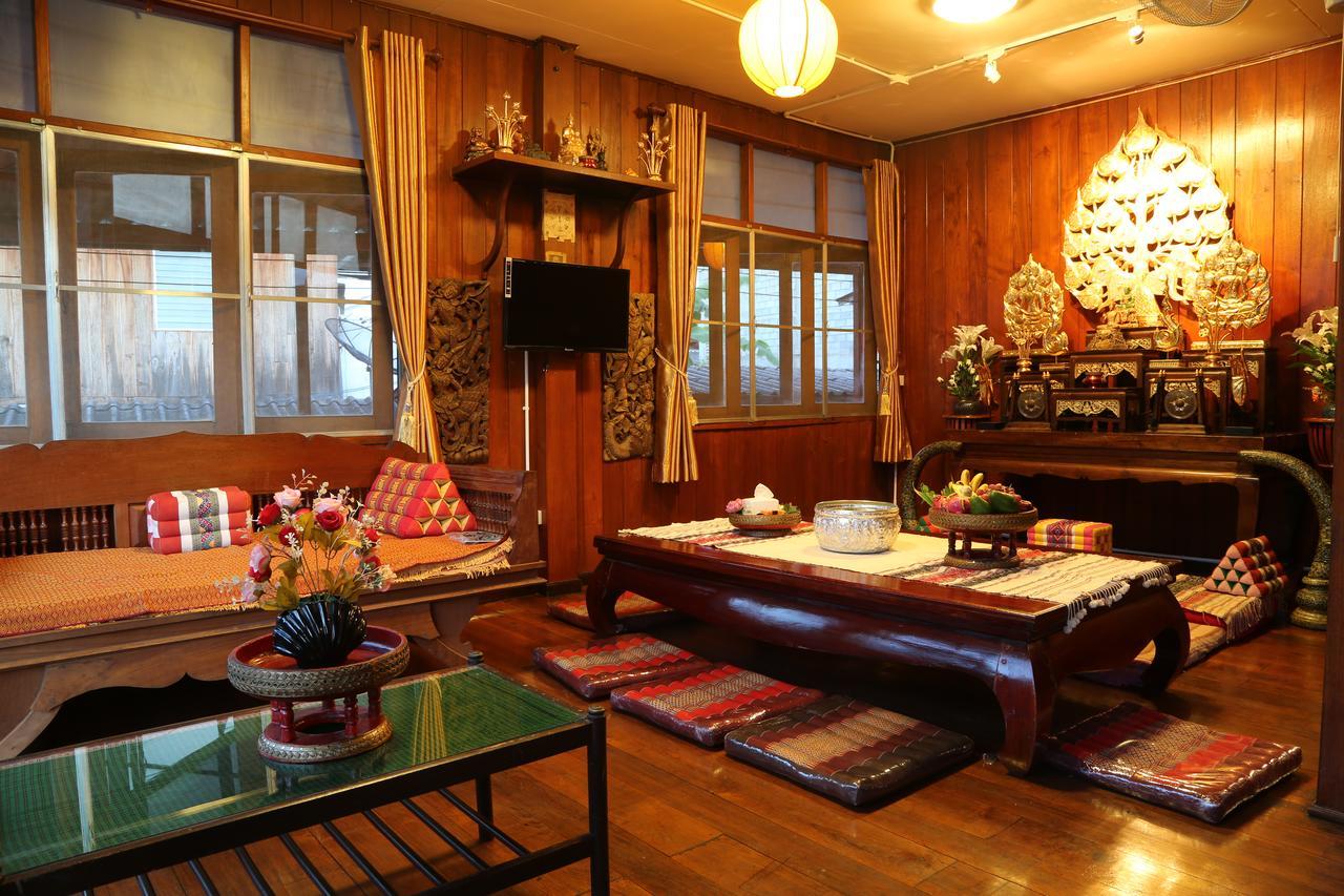 Golden Fort Guesthouse Chiang Mai Ngoại thất bức ảnh