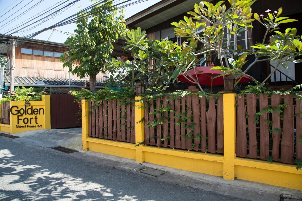 Golden Fort Guesthouse Chiang Mai Ngoại thất bức ảnh