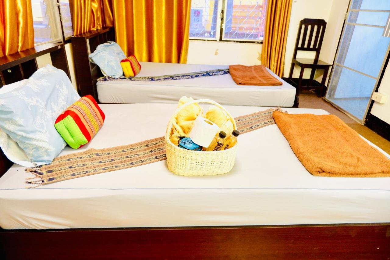 Golden Fort Guesthouse Chiang Mai Ngoại thất bức ảnh