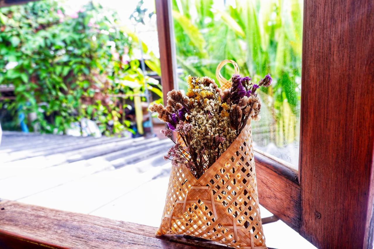 Golden Fort Guesthouse Chiang Mai Ngoại thất bức ảnh